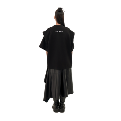BLACK LONGLINE T-SHIRT - UNISEX